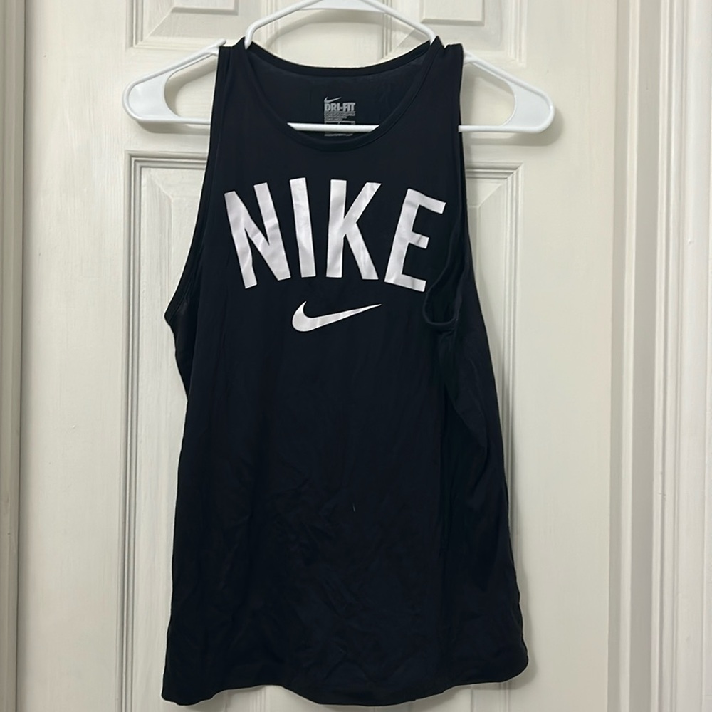 Nike lose fit tank